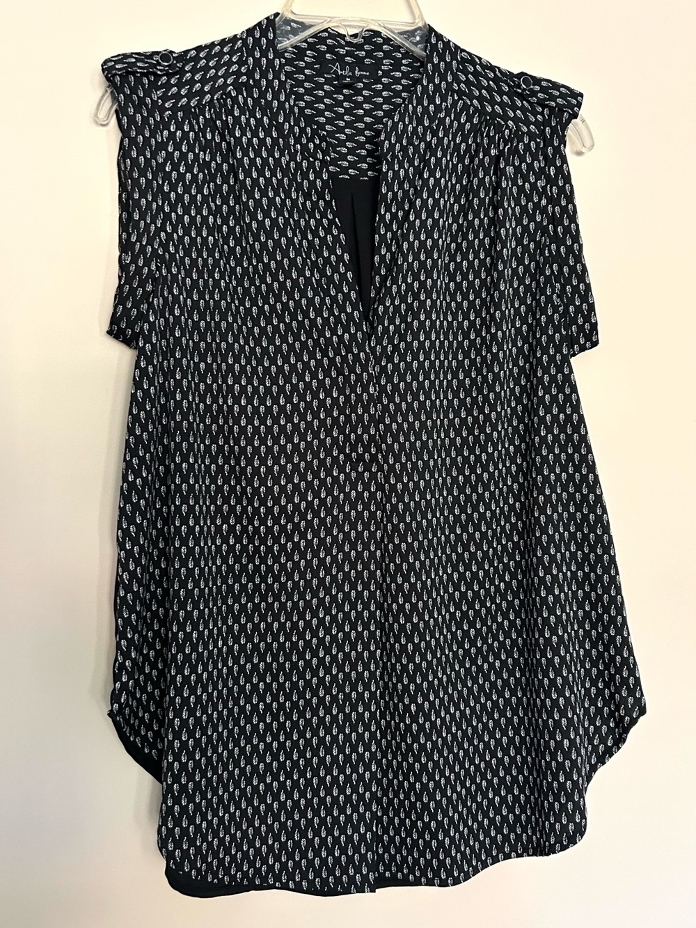 Antilia Femme Women’s Black Sleeveless V-Neck Top with White Leaf Print